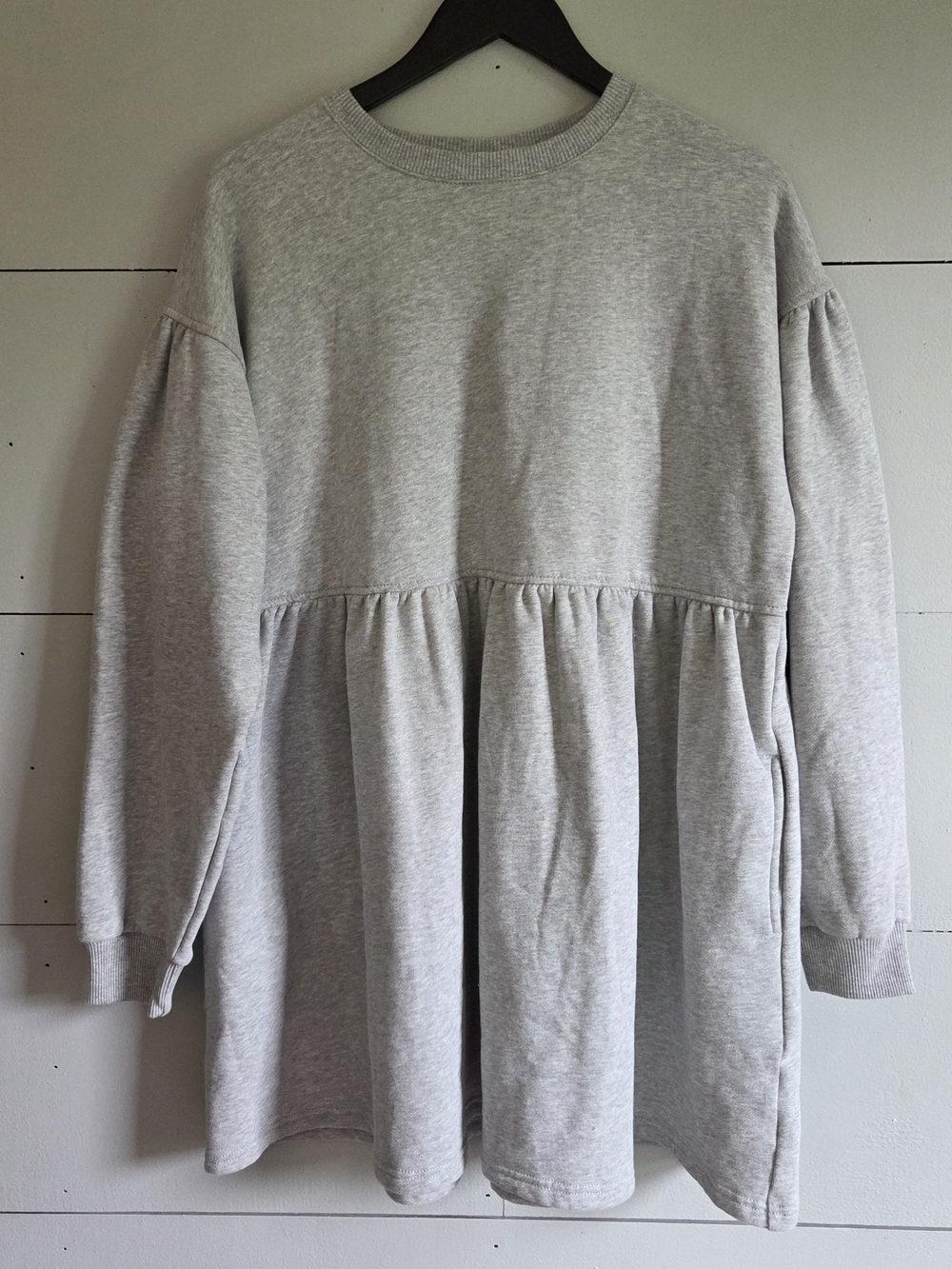 American Eagle Gray Knit Sweater Dress Pockets Long Sleeve Size M
